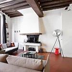 Parisian Apartment With Terrace In Saint Michel-Notre Dame