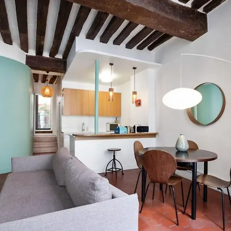 Appartamento Parisian With Terrace In Saint Michel-notre Dame Parigi